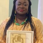 Mme Nobout Marina directrice de OHEL INTERNATIONAL -distinction 2 eme meilleure PME national - Temoins Sans Frontières