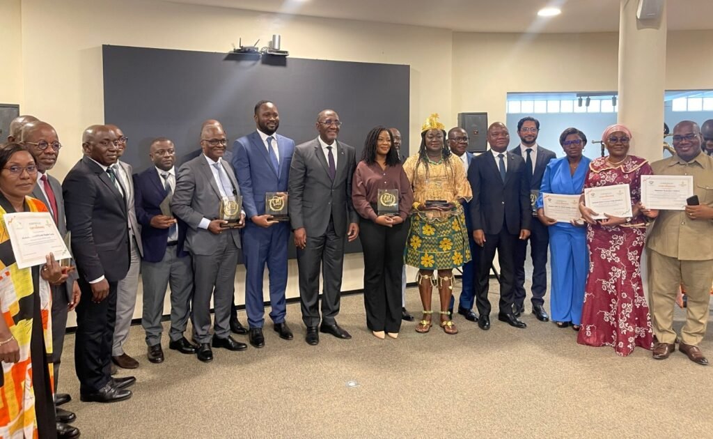 PRIX NATIONAL D'EXCELLENCE 2025 2emeMEILLEUR PME-MME NOBOUT-Ohel international-Temoins Sans Frontières