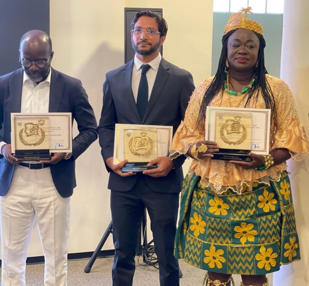 prix de la 2ᵉ meilleure PME- Mme Nobout Marina directrice de OHEL International. Temoins Sans Frontieres