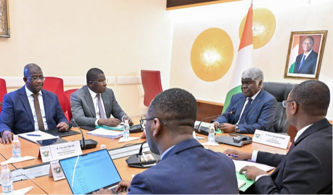 reunion avec le 1er ministre Robert Beugré Mambé de côte d'Ivoire