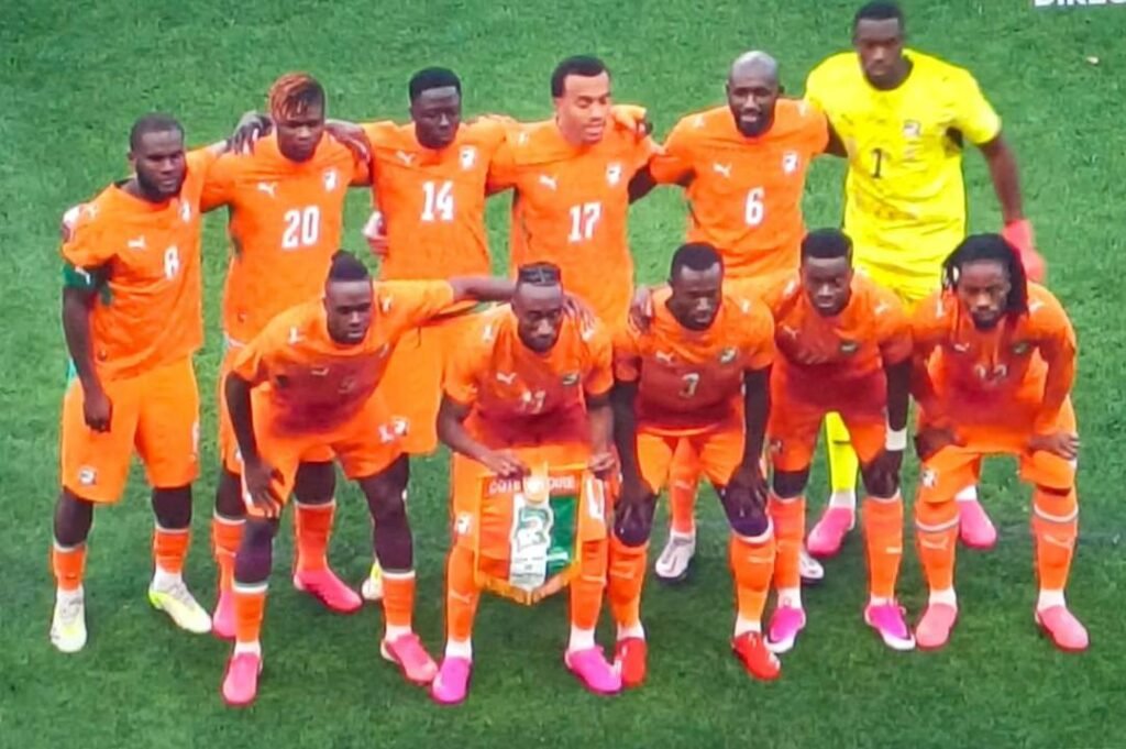 les joueurs de l'equipe de ci