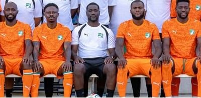 Côte d'Ivoire l'entraineur Fae et les joueurs de l'equipe de football